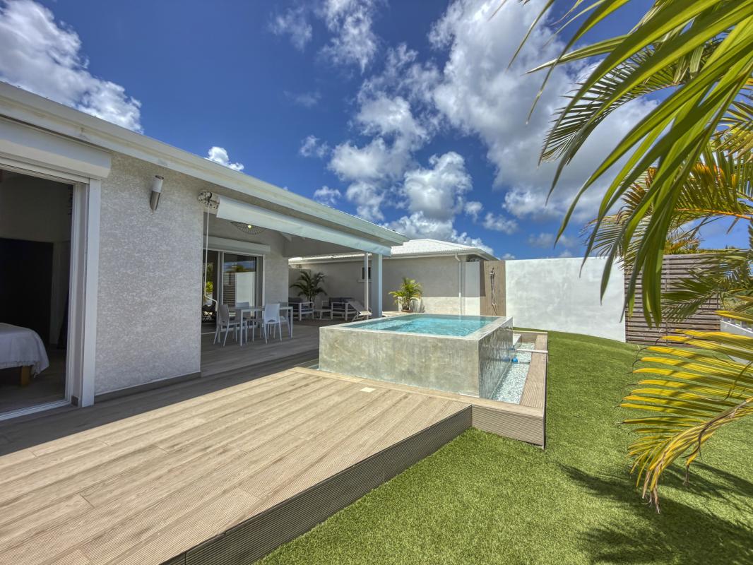 34.Location villa 2 chambres piscine vue mer Le Gosier Guadeloupe